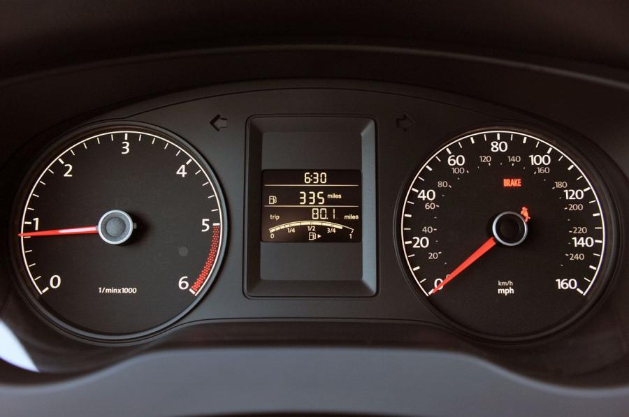  Volkswagen Jetta TDi 2011 года  (фото 26 из 120)